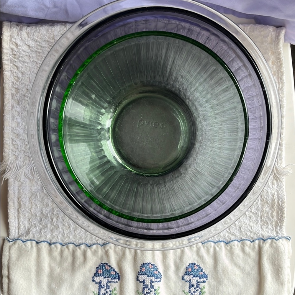 Pyrex Green Glass Mixing Bowl